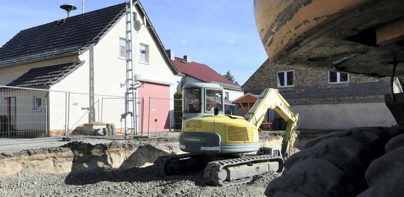 Baubeginn fürs Gerätehaus Skerbersdorf