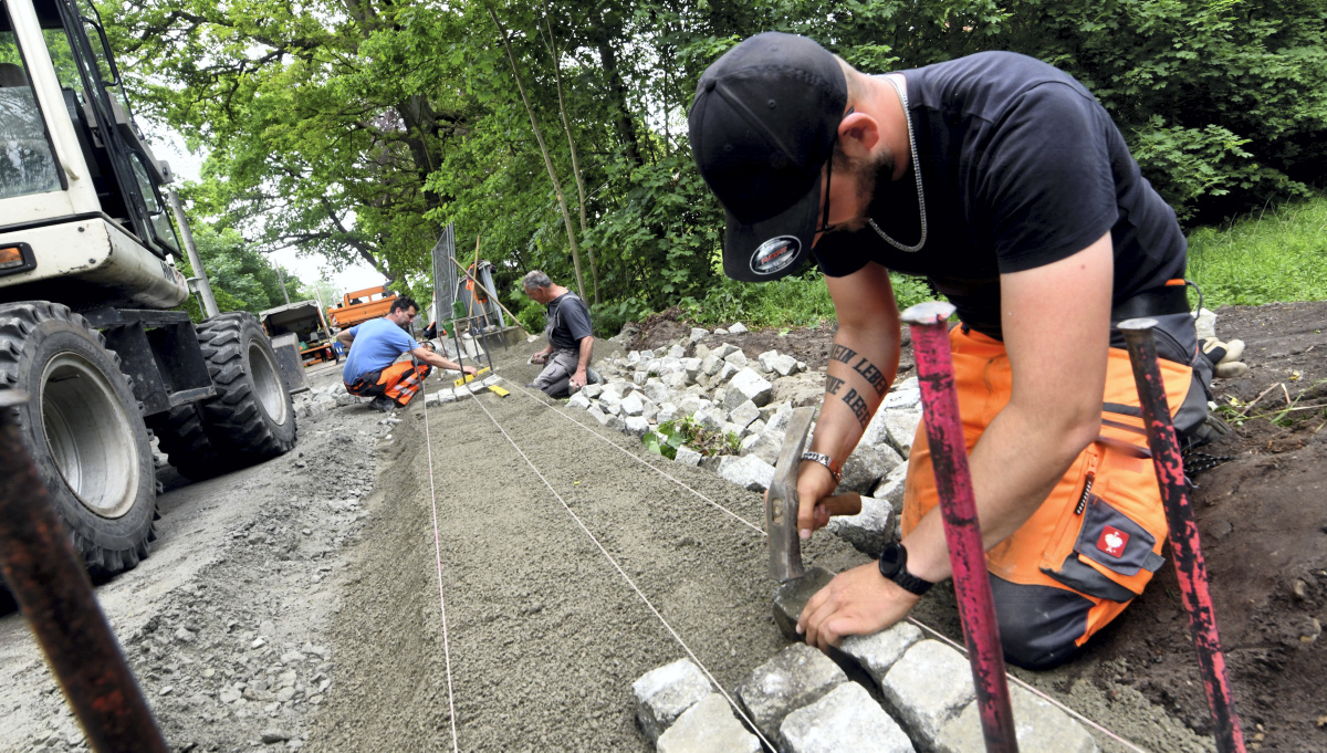 Umleitung durch Sanierung der Brücke in Teicha